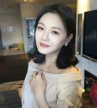 网红爱婷哥吃瓜视频在线,揭秘网红爱婷哥吃瓜视频背后的热点事件