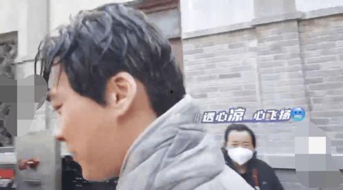 最新爆料李易峰视频,揭秘明星私生活背后的真实故事 第2张 最新爆料李易峰视频,揭秘明星私生活背后的真实故事 第2张