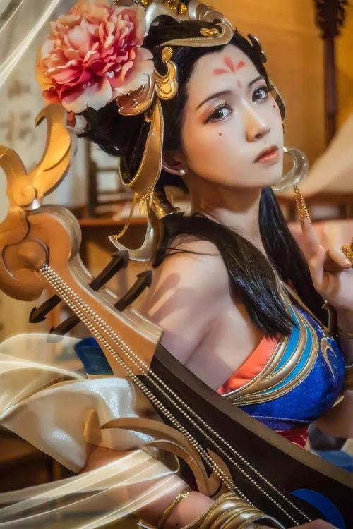 王者爆料顾倾城视频,顾倾城神秘视频揭秘,游戏新角色即将登场! 第2张 王者爆料顾倾城视频,顾倾城神秘视频揭秘,游戏新角色即将登场! 第2张