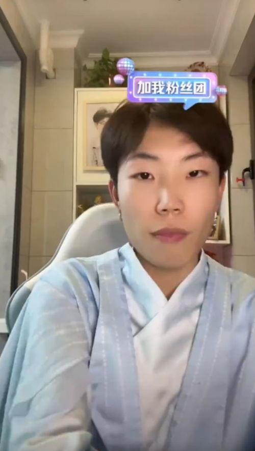 最新男网红吃瓜,揭秘男网红背后的故事与争议 第2张 最新男网红吃瓜,揭秘男网红背后的故事与争议 第2张