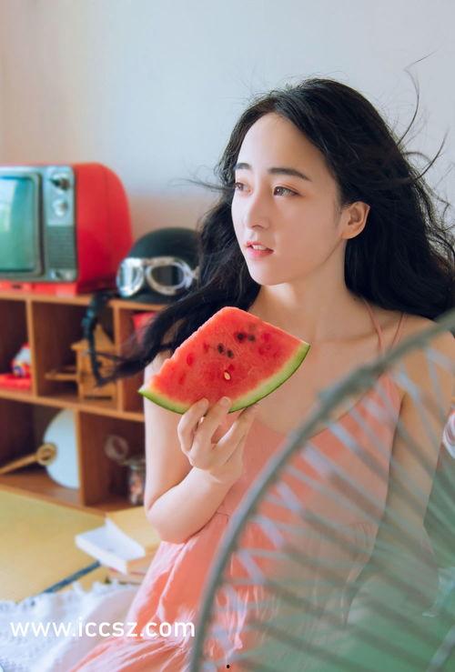 超女夏颖爆料视频大全最新,超女幕后真相大曝光！