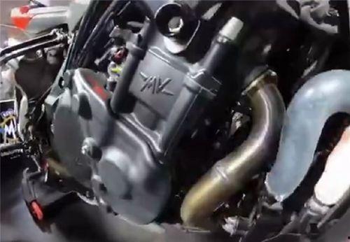 北京爆料油箱漏油视频,惊险一幕!街头油箱漏油事件引发关注 第2张 北京爆料油箱漏油视频,惊险一幕!街头油箱漏油事件引发关注 第2张