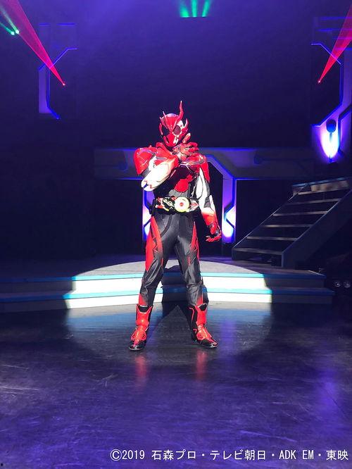 假面骑士01最新爆料,神秘新角色揭晓，剧情走向再掀波澜！  第2张