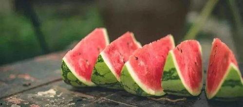 南北爆料社挑西瓜视频,揭秘挑西瓜视频背后的秘密与技巧 第2张 南北爆料社挑西瓜视频,揭秘挑西瓜视频背后的秘密与技巧 第2张